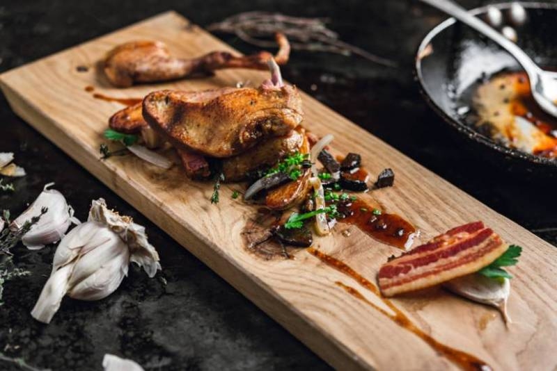 Restaurant avec terrasse à Vitrolles, ZI les Estroublans Restaurant La Tour