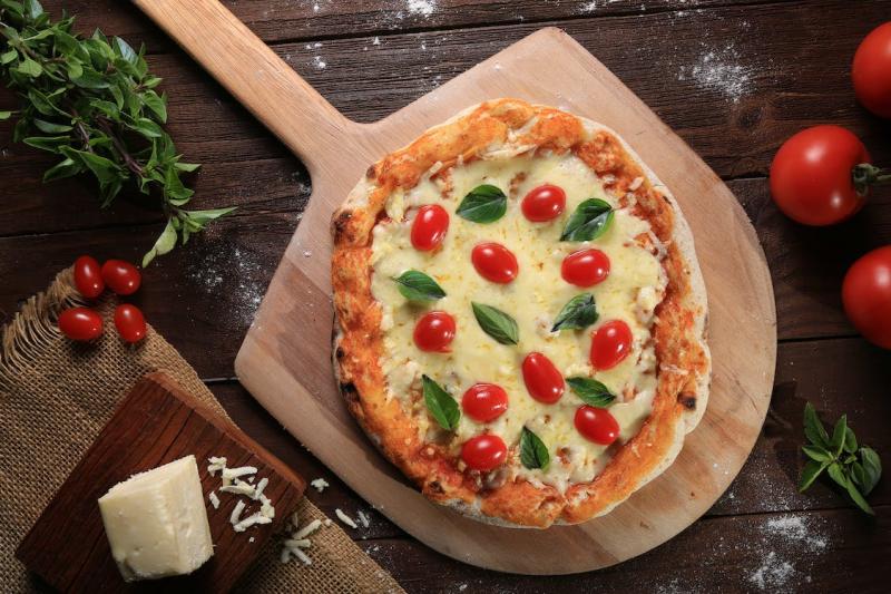 Où commander une bonne pizza provençale Plan de Cuques Chrono Pizzas