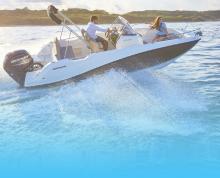  Recherche location de bateau pour sortie en mer parc des Calanques à Marseille  www.easyrentboat.com